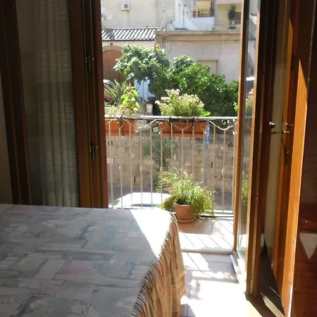 Canne Al Vento Bed & Breakfast Teulada